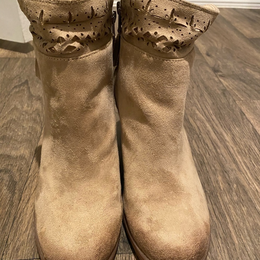 Women's Tan Suede Ankle Boots